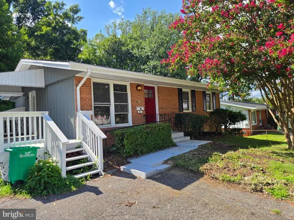 611 Quarry Ave, Capitol Heights, MD 20743