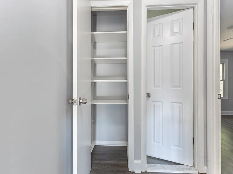 4711 Navarro Ave — Photo 15