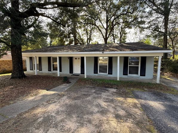 5555 Vanderbilt Dr N