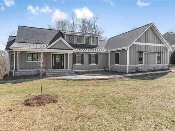 655 Lissara Lodge Dr, Lewisville, NC 27023