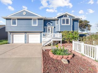 1311 E Magnolia Rd, Salina, KS 67401