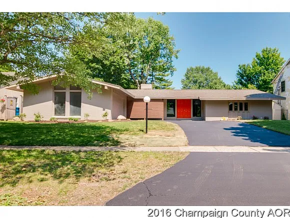 2116 Noel Dr photo 1