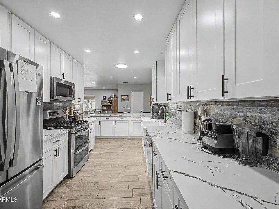 1st image of 10718 W CHERYL Drive