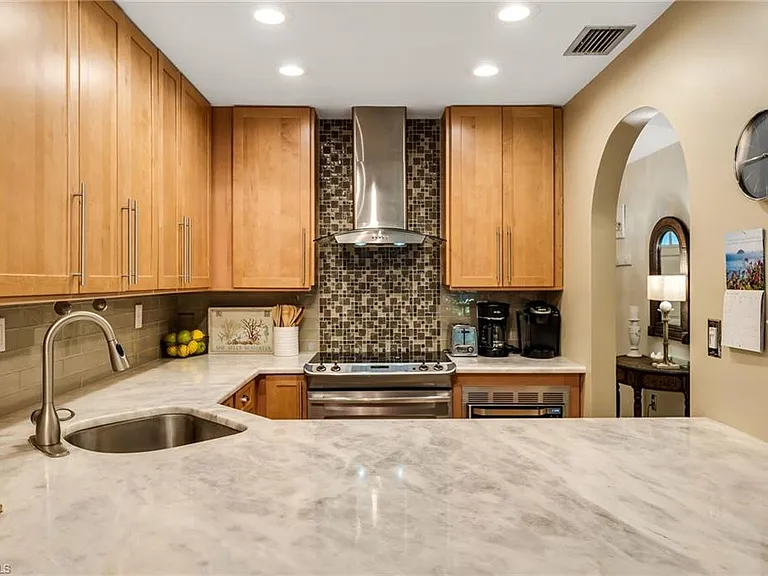 3310 Europa Dr #33 — Photo 9