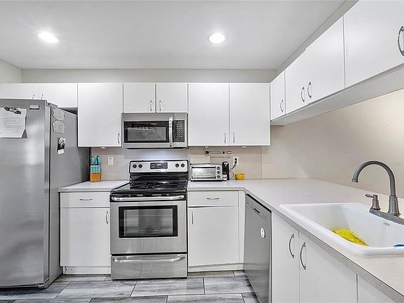 4th image of 7907 NW 41st Court #7907