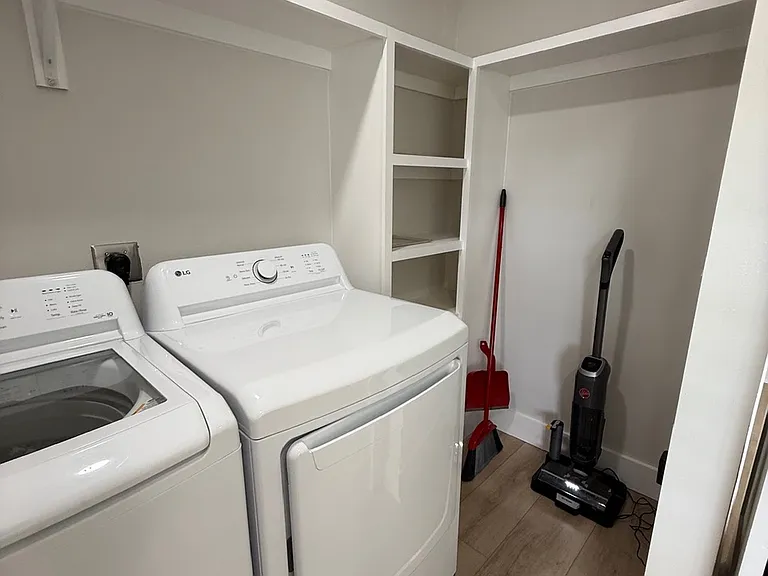 Laundry area, storage area