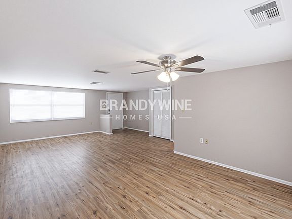 5th image of 7815 Treasure Pointe Dr