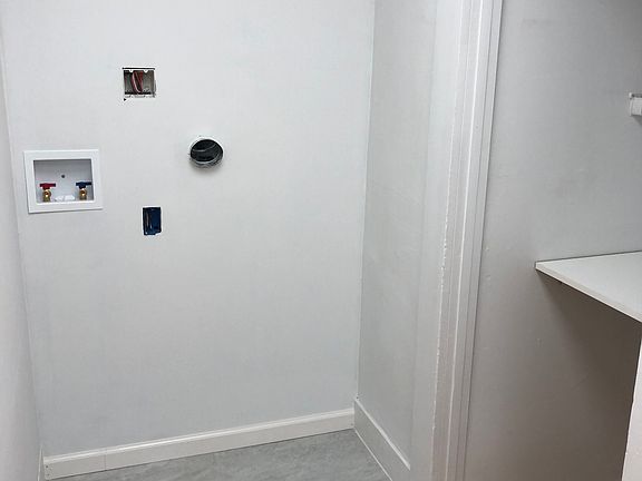 4th image of 8 Bridge St #103