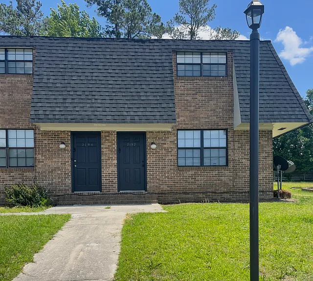 2192 Hillcrest St NE — Photo 1