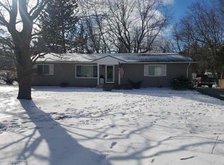 752 Pleasant Rdg, Lake Orion, MI 48362