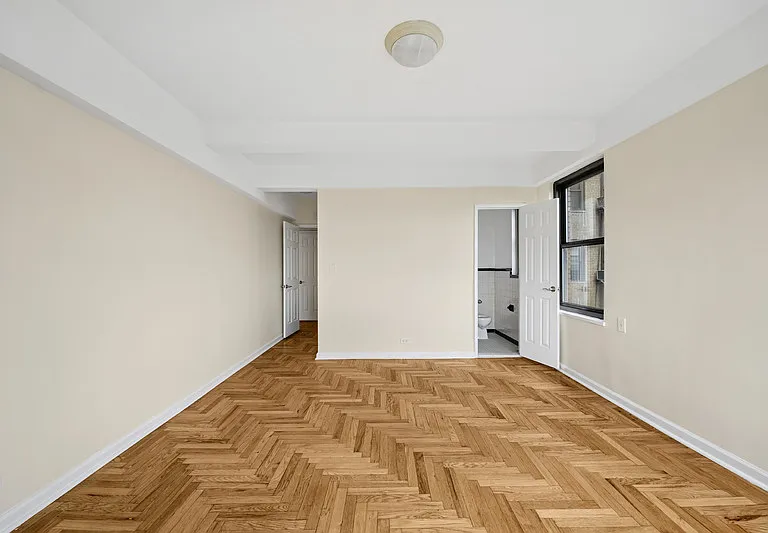 930 Grand Concourse #8F — Photo 6