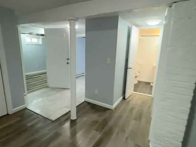 477 Clifton Ave #BASEMENT — Photo 9