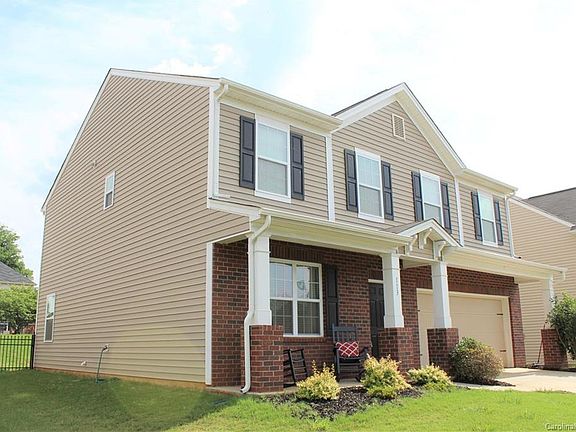 3rd image of 113 Heart Pine Ln #76