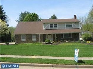 3716 Burnett Ln, Huntingdon Valley, PA 19006