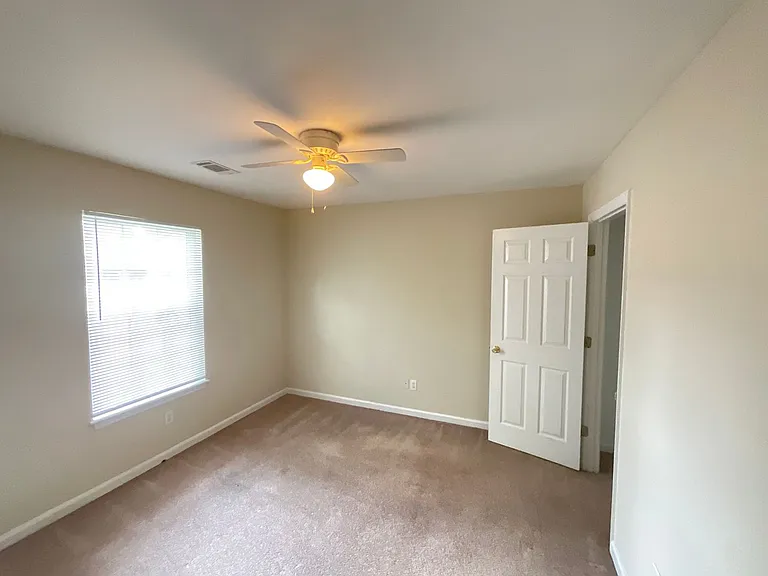 413 Northrop Pl — Photo 9