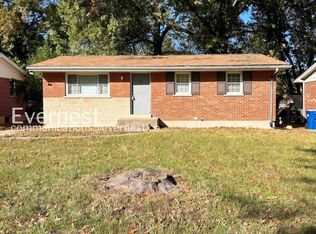 1359 Cove Ln, Saint Louis, MO 63138