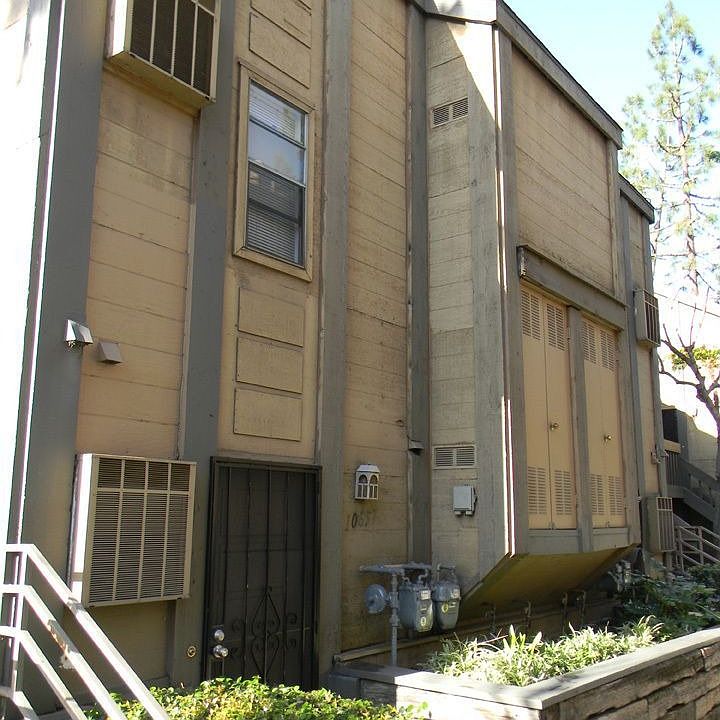 Downstairs Unit