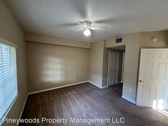 5th image of 9506 Amberdale Ct Unit 101