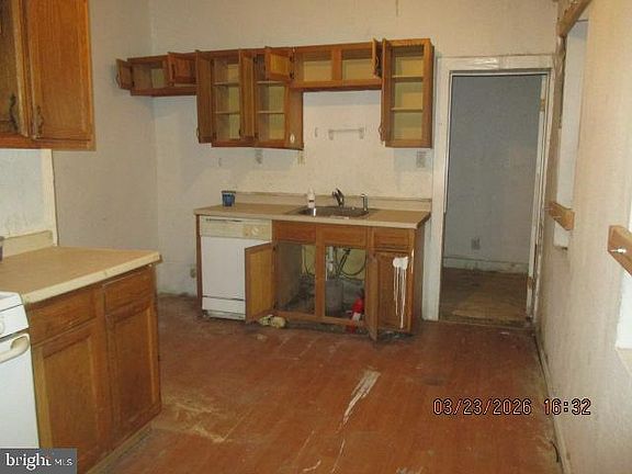 4th image of 2019 E Orleans St