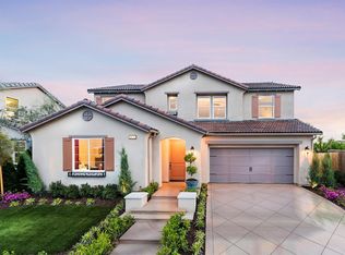 1047 Carmelita Ave, Clovis, CA 93619