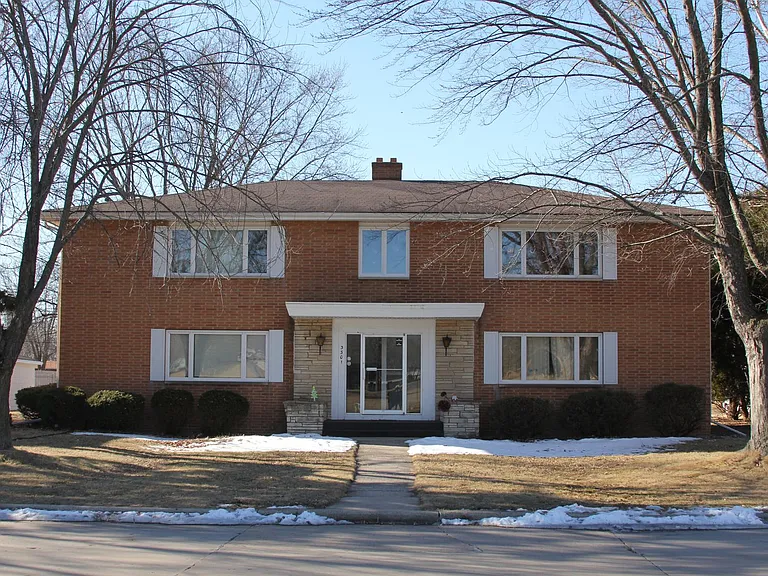 3309 E Edgemere Dr — Photo 3
