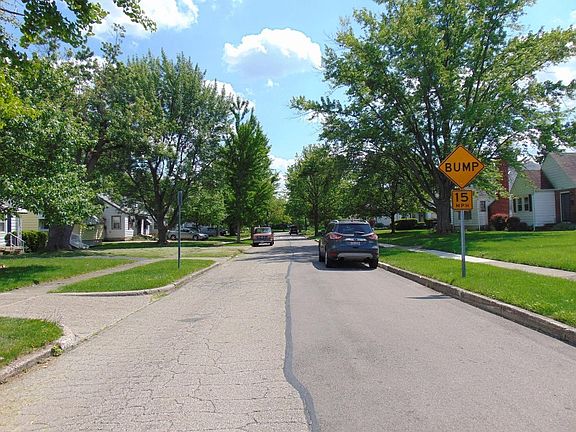 4th image of 2800 White Oak Dr
