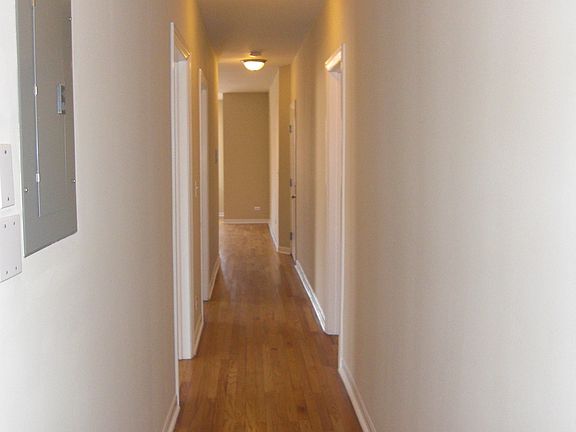 5th image of 2456 N Hamlin Ave #2N