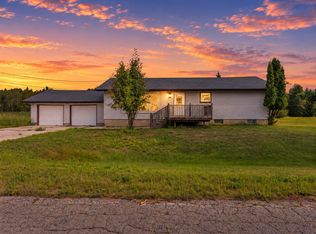 W6970 35th Ave, Menominee, MI 49858
