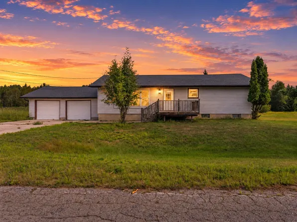 W6970 35th Ave, Menominee, MI 49858