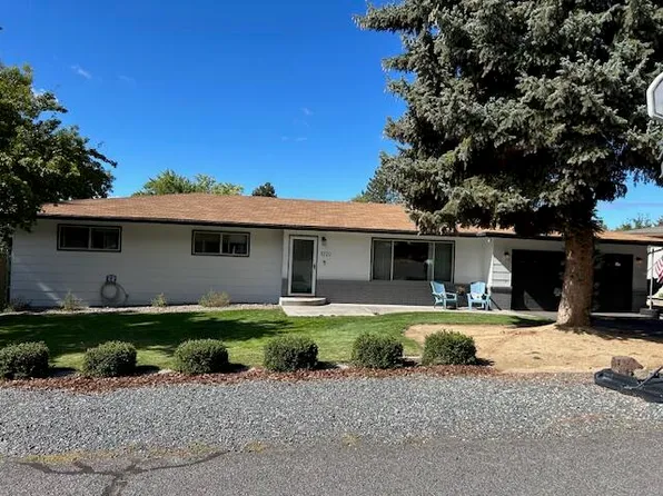 1220 Thomas Dr, Klamath Falls, OR 97603