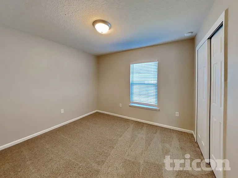 8287 Fouraker Forest Rd — Photo 12