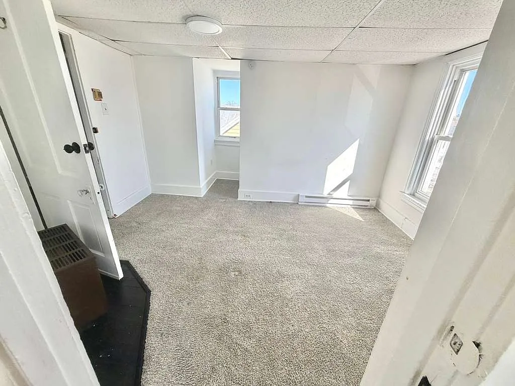 2 bed, 600 sqft, $1,100 — Photo 4