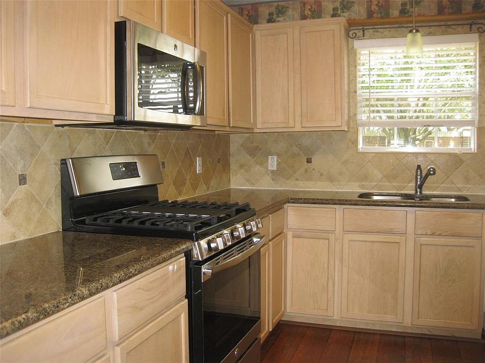 1st image of 1906 Kelliwood Trails Dr