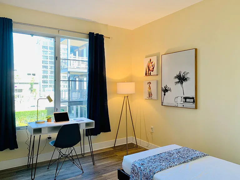 150 The Promenade N #208 — Photo 24