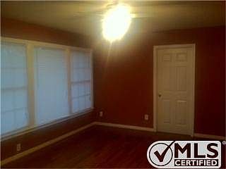 5th image of 2032 Glendale Dr