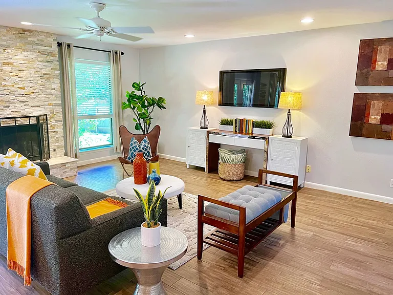 11409 Catalonia Dr — Photo 4