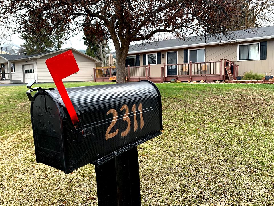 2311 Briggs St Missoula Mt 59803 Zillow