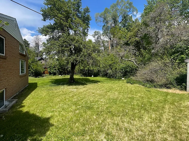 2225 E Fardown Ave — Photo 13