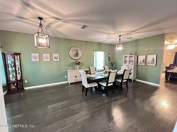 3rd image of 4319 SHERMAN HILLS Parkway N