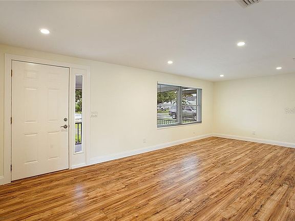 5th image of 33929 Linda Ln