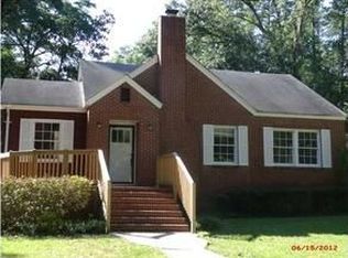 216 Honeysuckle Ln, Walterboro, SC 29488