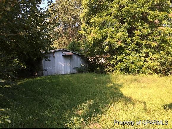 2nd image of 315 E 13th St