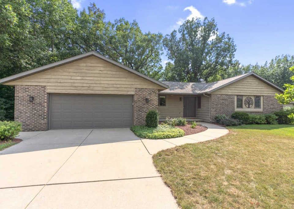 1st image of 2640 Hillside Heights Dr