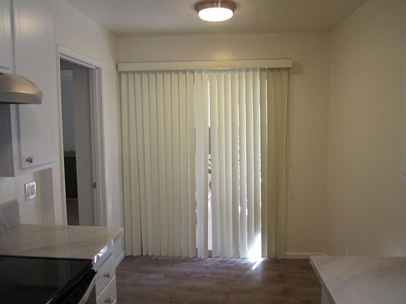 4th image of 525 E Arrellaga St APT 4