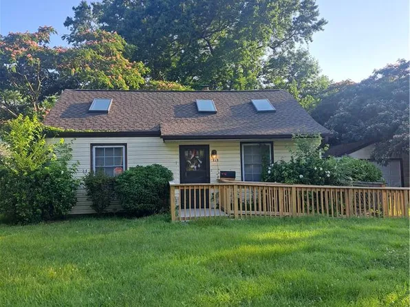 213 Air Station Dr, Virginia Beach, VA 23454