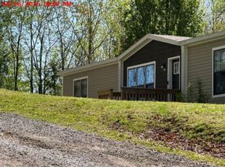 221 Boles Rd, Hilham, TN 38568