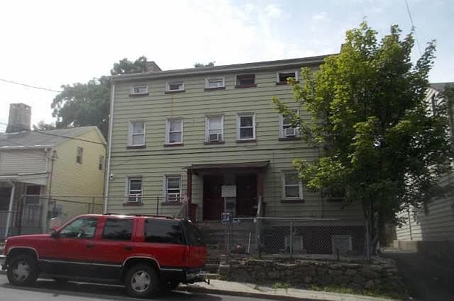 1st image of 43 W Railroad Ave APT 1