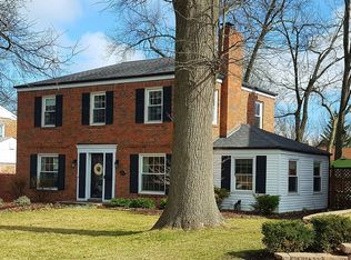 578 S Berry Rd, Saint Louis, MO 63122