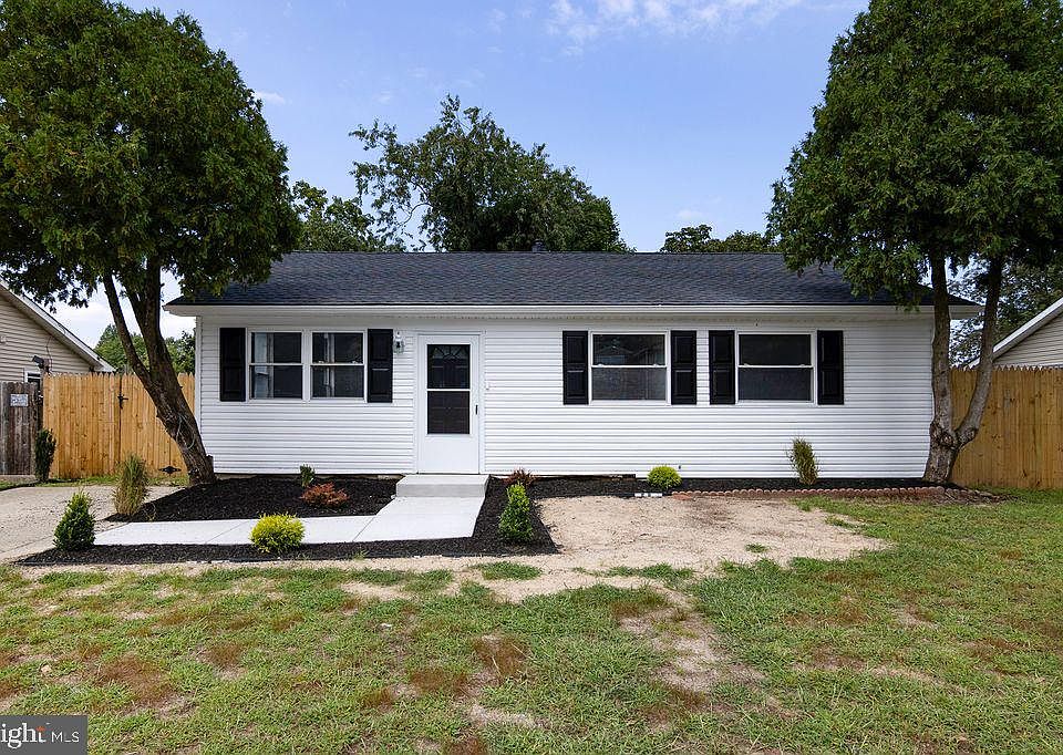 1st image of 70 Highland Ave