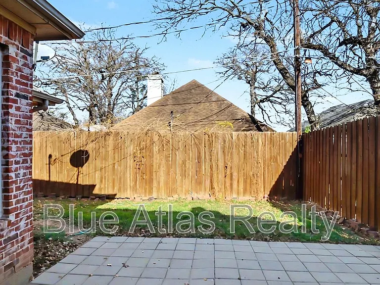 4905 Canberra Ln — Photo 18